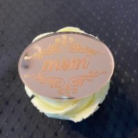 Oval Cake Disc with Mom & Scroll - Acrylic - Image 2