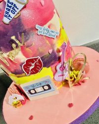 Billie Eilish themed Cake topper Set - Card - Image 5